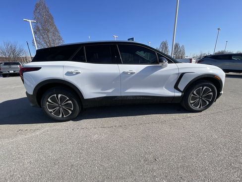 New 2025 Chevrolet Blazer EV LT image 66