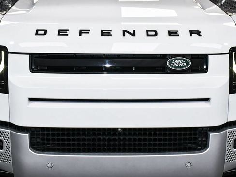 Used 2025 Land Rover Defender 110 S AWD/4WD image 72