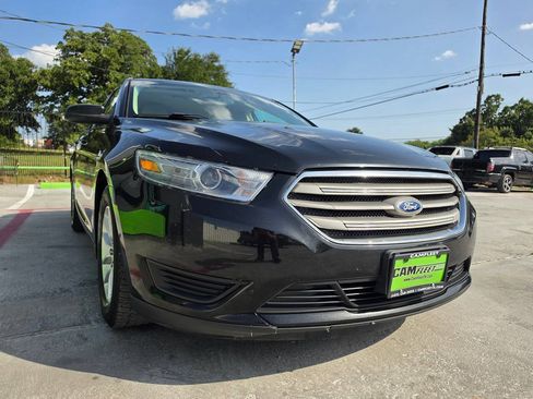 Used 2013 Ford Taurus SE FWD image 5