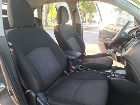 Used 2018 Mitsubishi Outlander Sport ES image 10