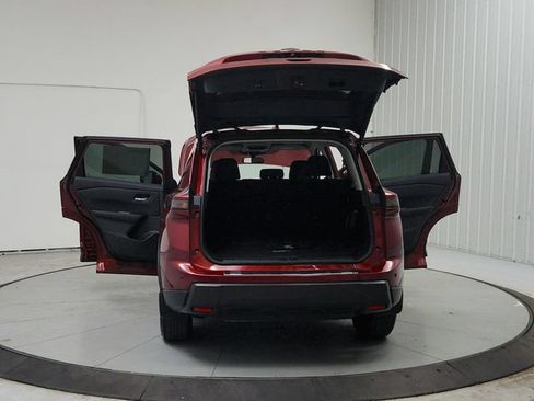 Used 2026 Nissan Rogue SV FWD image 15