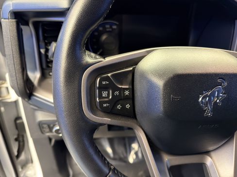 Used 2023 Ford Bronco Outer Banks image 16