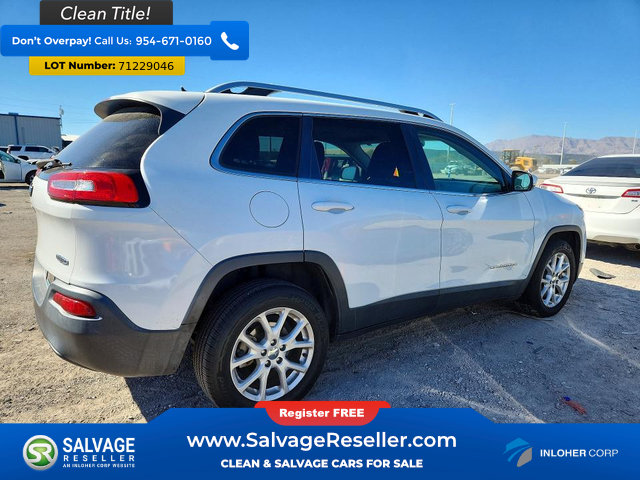 Used 2015 Jeep Cherokee Latitude FWD image 4