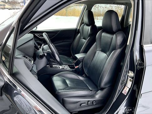 Used 2019 Subaru Forester Limited image 9