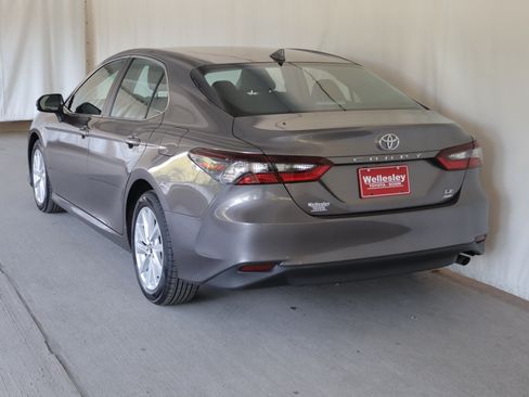 Used 2024 Toyota Camry LE AWD/4WD image 24