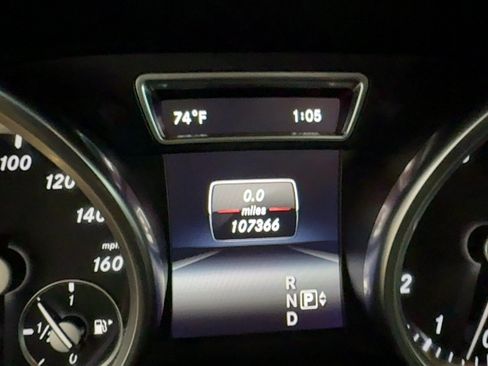 Used 2014 Mercedes-Benz GL 450 4MATIC image 18