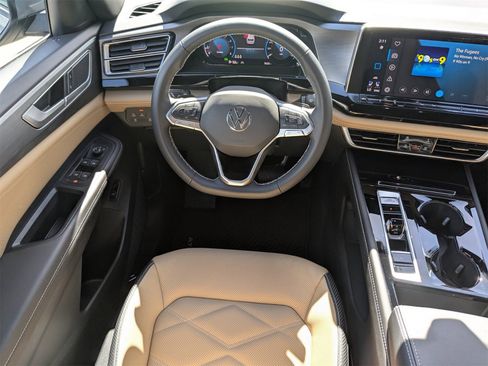 Used 2026 Volkswagen Atlas Cross Sport SE image 17