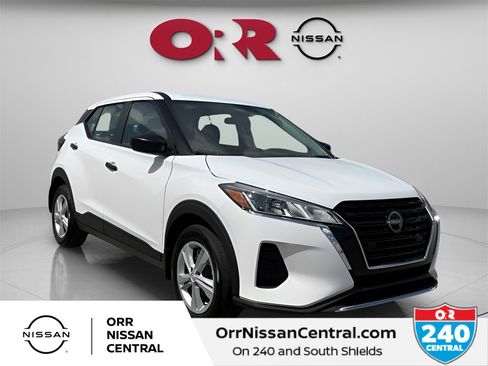 New 2025 Nissan Kicks Play S image 7