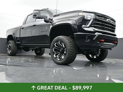 Used 2025 Chevrolet Silverado 2500 LTZ w/ Trail Boss Package image 48