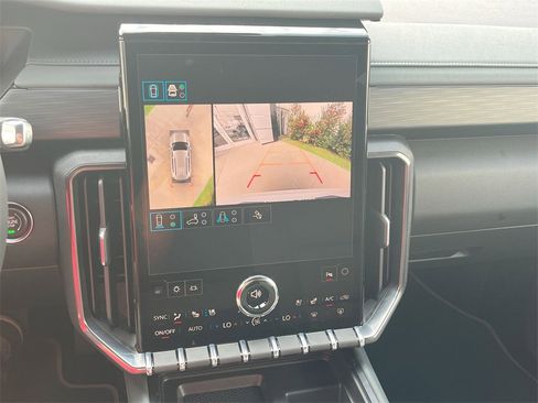 New 2026 GMC Acadia AT4 w/ Super Cruise Package image 18