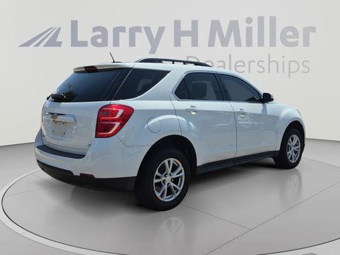 Used 2017 Chevrolet Equinox LT w/ Convenience Package FWD image 5