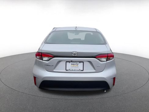 Used 2025 Toyota Corolla LE image 12