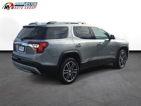 Used 2023 GMC Acadia SLT w/ Preferred Package image 9