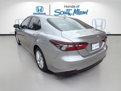Used 2024 Toyota Camry LE image 5