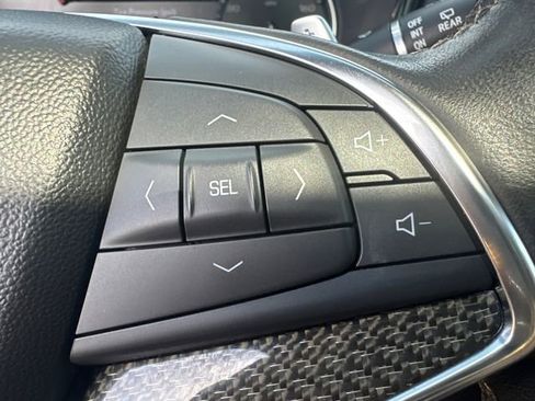 Used 2023 Cadillac XT5 Sportv image 33