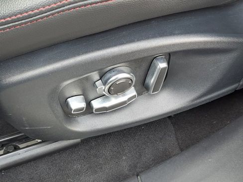 Used 2020 Jaguar F-PACE Checkered Flag image 21