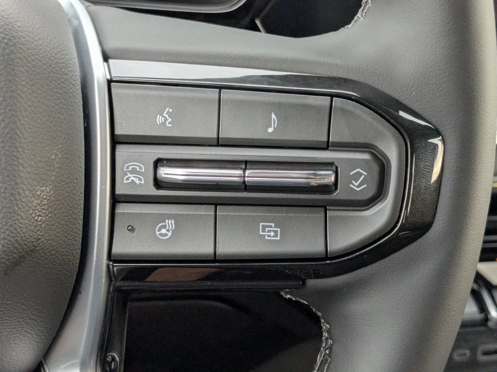 New 2026 Chevrolet Colorado ZR2 w/ Technology Package AWD/4WD image 33