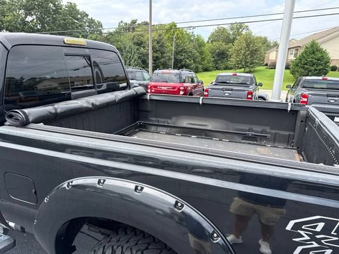 Used 2014 Ford F250 Lariat w/ Chrome Package AWD/4WD image 33