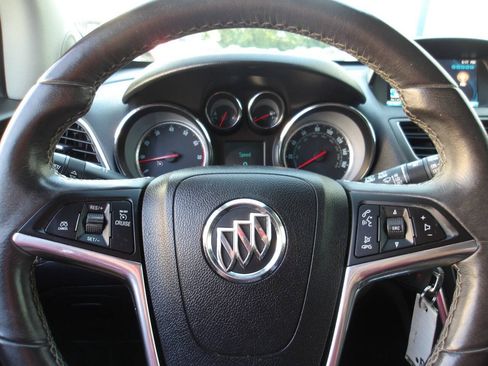 Used 2015 Buick Encore Convenience FWD image 17
