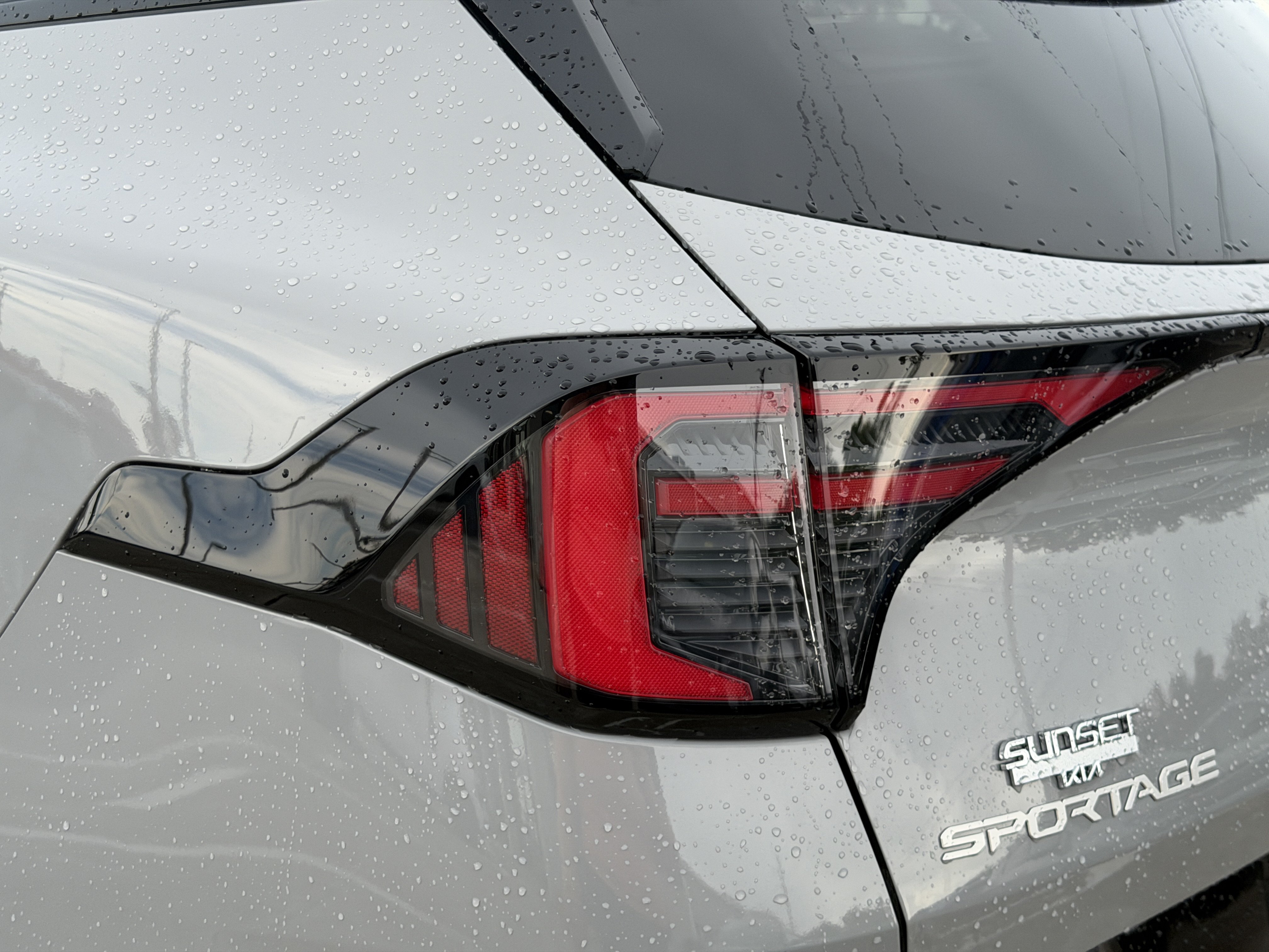 New 2026 Kia Sportage SX FWD image 9