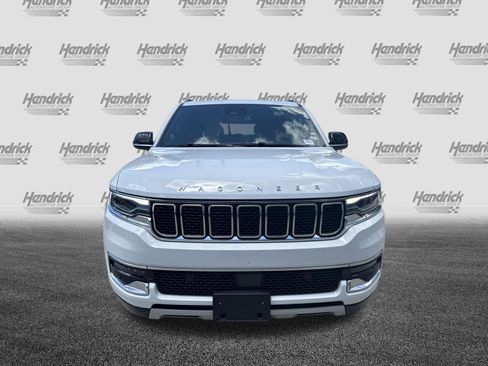 Used 2024 Jeep Wagoneer Series II RWD image 3