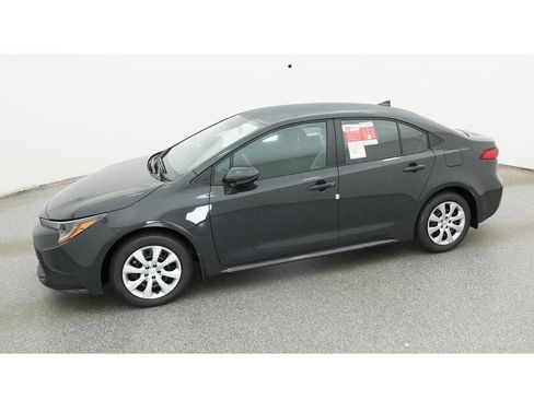 New 2026 Toyota Corolla LE FWD image 2