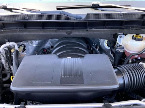 Used 2021 Chevrolet Tahoe Z71 AWD/4WD image 32