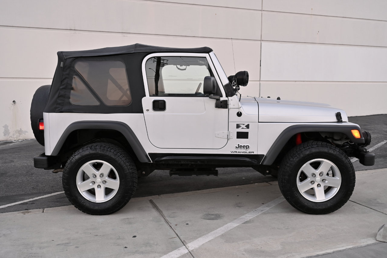 Used 2004 Jeep Wrangler X w/ Full Face Tire & Wheel Group AWD/4WD image 7