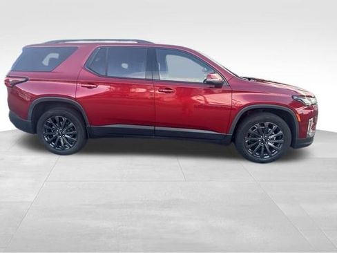 Used 2023 Chevrolet Traverse RS FWD image 6