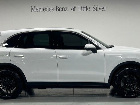 Used 2023 Porsche Cayenne image 7