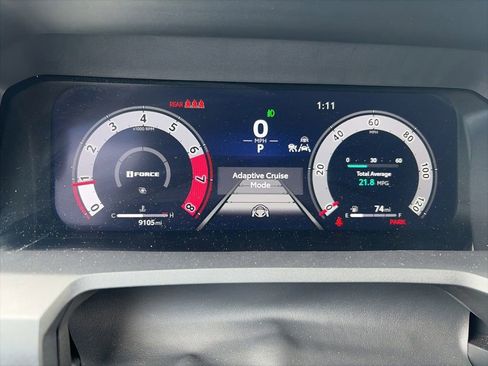 Used 2025 Toyota Tacoma Limited AWD/4WD image 12
