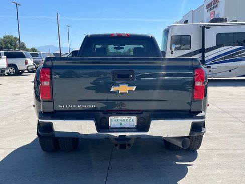 Used 2018 Chevrolet Silverado 3500 LT image 4