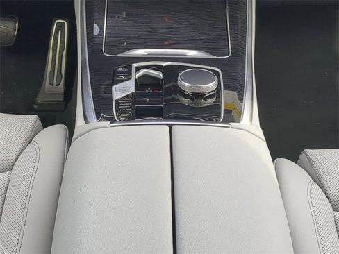 New 2026 BMW X5 xDrive40i w/ M Sport Package image 19