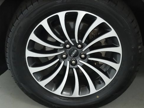 Certified 2023 Lincoln Aviator Reserve AWD/4WD image 38