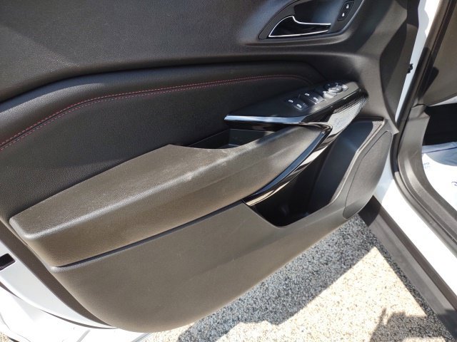 Used 2025 Chevrolet Trax RS w/ Sunroof Package FWD image 10