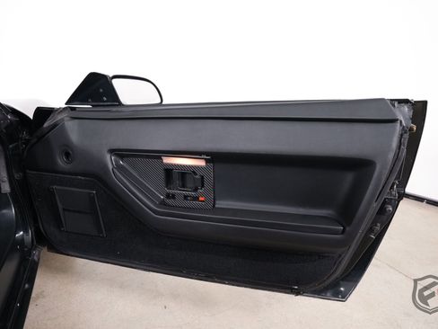 Used 1987 Chevrolet Corvette 2dr Convertible image 26