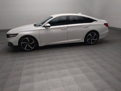 Used 2019 Honda Accord Sport image 2