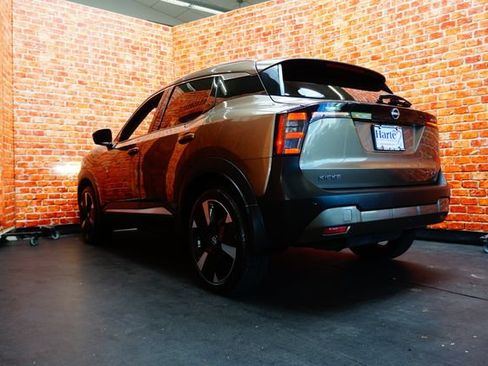 Certified 2025 Nissan Kicks SR AWD/4WD image 7