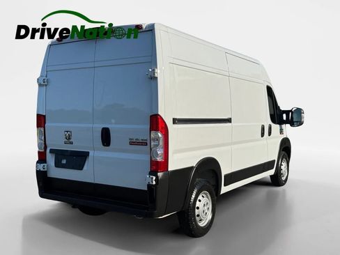 Used 2022 RAM ProMaster 2500 w/ Premium Convenience Group FWD image 5