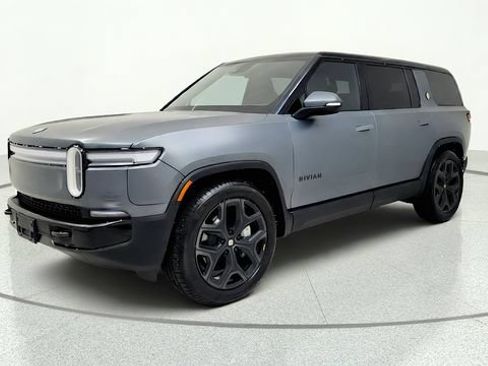 Used 2026 Rivian R1S Adventure AWD/4WD image 3