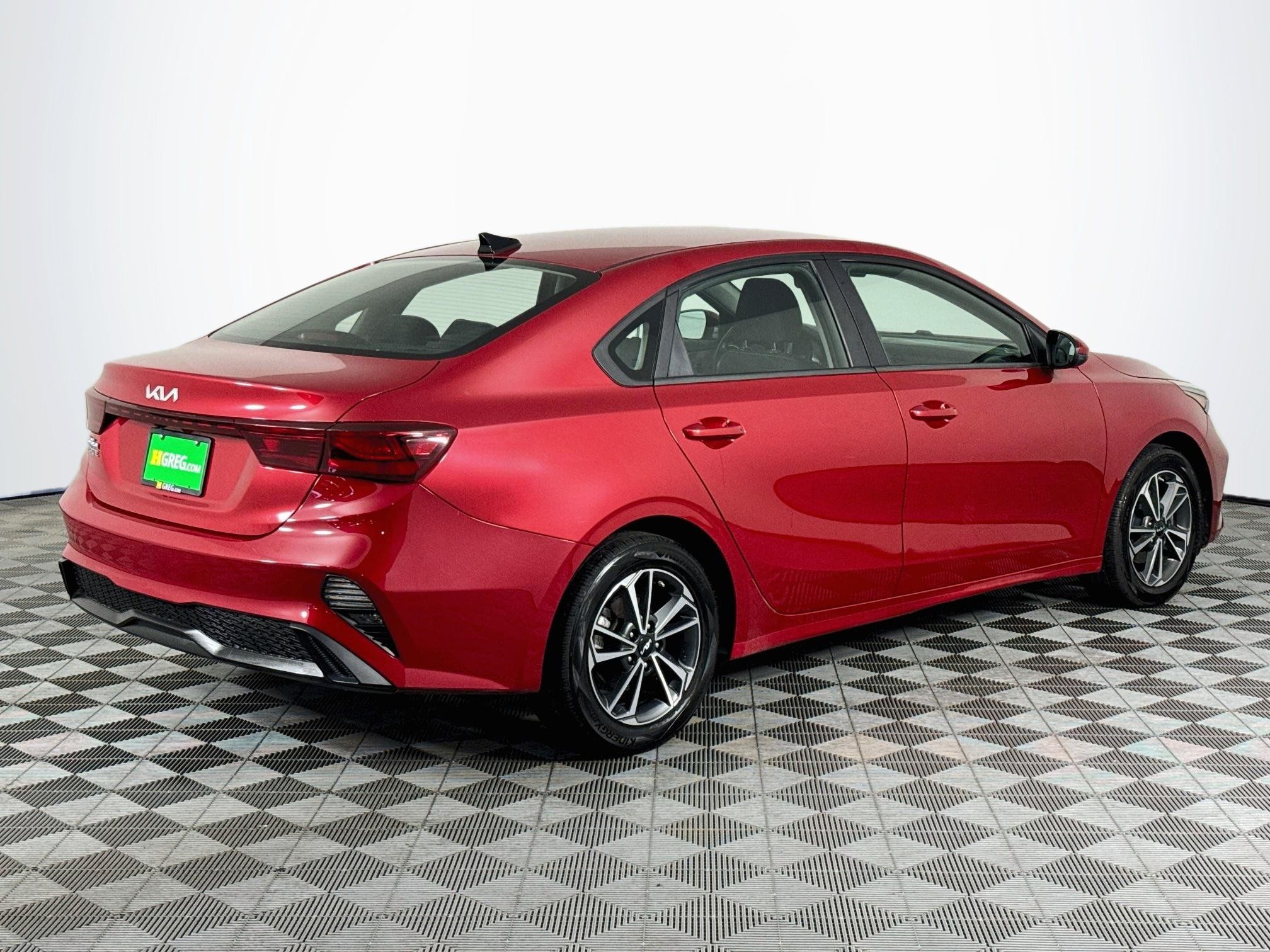 Used 2022 Kia Forte LXS FWD image 8