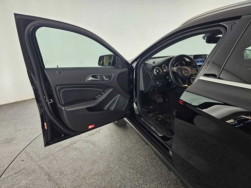 Used 2020 Mercedes-Benz GLA 250 image 19