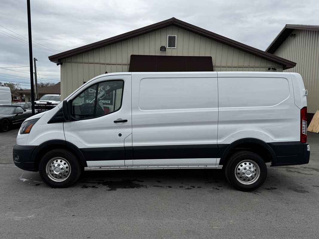 Used 2024 Ford Transit 250 Low Roof AWD w/ Exterior Upgrade Package image 2