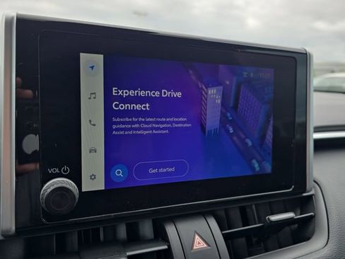 Used 2025 Toyota RAV4 LE image 21