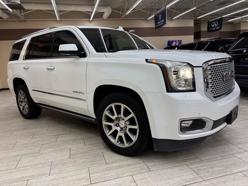Used 2017 GMC Yukon Denali w/ Open Road Package AWD/4WD image 14