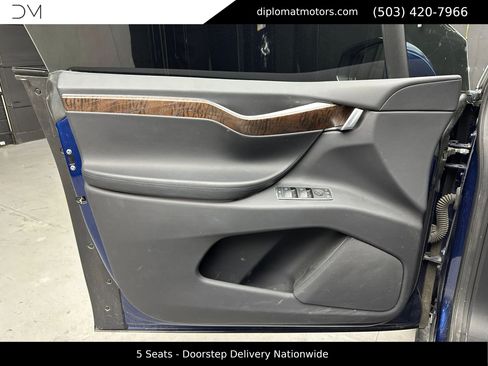 Used 2018 Tesla Model X 100D image 24