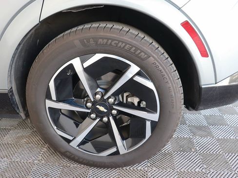 Used 2024 Chevrolet Equinox EV LT FWD image 17