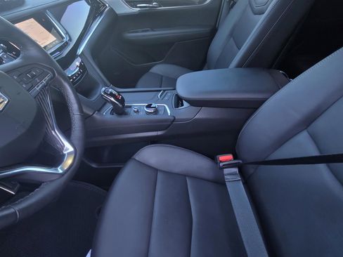 Used 2025 Cadillac XT6 Sport w/ Technology Package AWD/4WD image 15