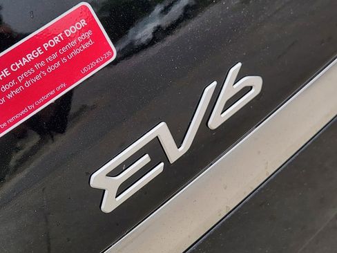 New 2025 Kia EV6 Wind image 7