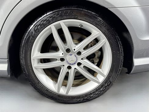 Used 2014 Mercedes-Benz C 250 Sport image 32